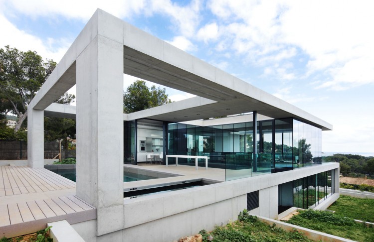 House in Costa d’en Blanes 01 1 750x486 The Sensational House of the Week N°6 !  