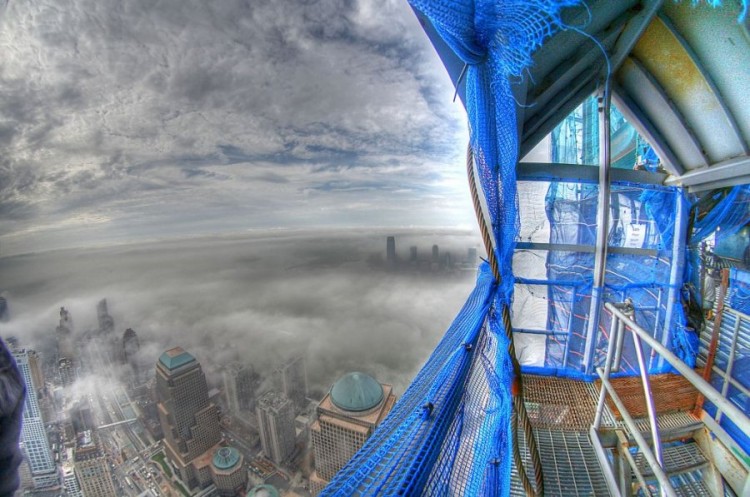 morning fog from the 84th floor of tower 1 overlooking new jersey and downtown nyc dec 5 750x497 Stunning Views from The New World Trade Center Tower