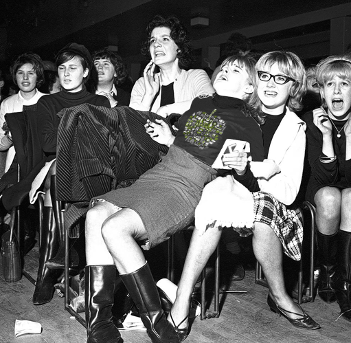 weFab fan lrg pic on Design You Trust weFab fan lrg Design Celebrates a “Fab”ulous Ten Years of Music