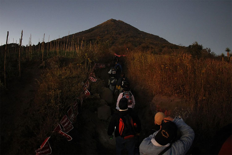 1185 Guatemalans Protest Atop Volcano, Decry Violence
