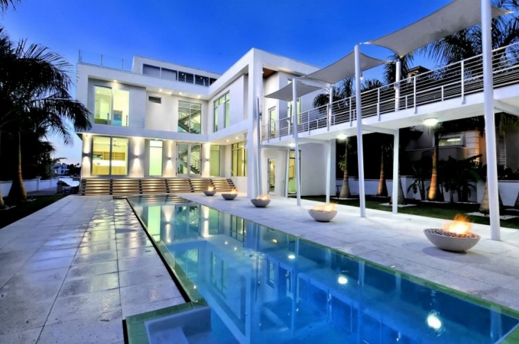 1186 750x497 pic on Design You Trust 1186 750x497 Picture Frame House by DSDG Inc. Architects