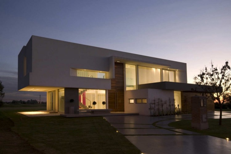 1233 750x501 Concrete House in Buenos Aires by Vanguarda Architects