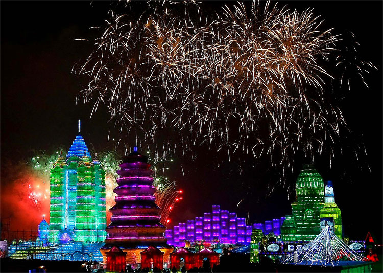 Harbin Ice and Snow Festival 2012: Spectacular Sculptures Pierce Chinas Skies 129 Harbin Ice and Snow Festival 2012: Spectacular Sculptures Pierce Chinas Skies