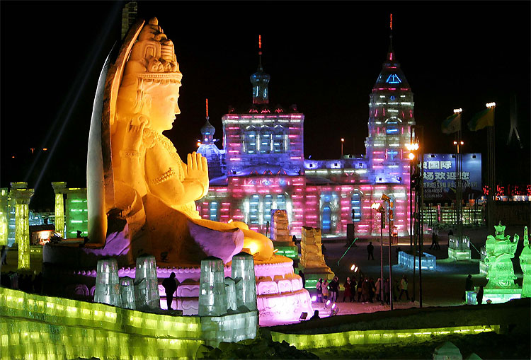 Harbin Ice and Snow Festival 2012: Spectacular Sculptures Pierce Chinas Skies 202 Harbin Ice and Snow Festival 2012: Spectacular Sculptures Pierce Chinas Skies