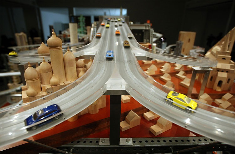 422 Metropolis II: Artist Creates Futuristic Miniature City in LA