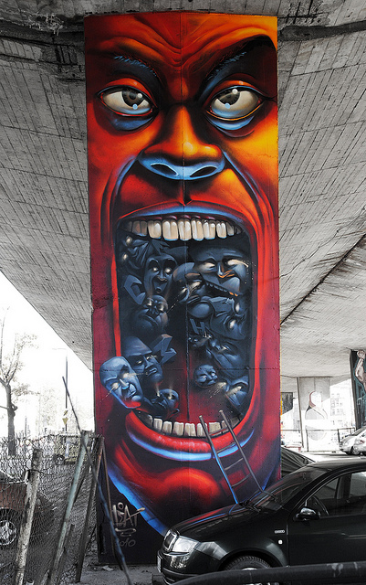 5131565760 e2bca1151a z Amazing street art