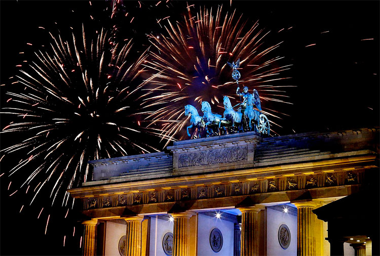 7 New Years 2012: Celebrations Around the World!