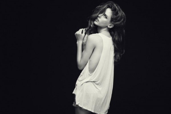 Jessica for FE 1 700x466 600x399 Photographs from LA