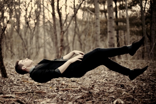 c1b17 Brilliant Levitation Photography
