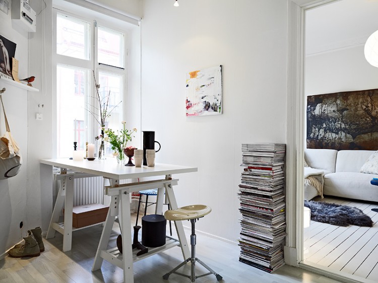 1284 750x562 A bright and airy one room apartment with balcony