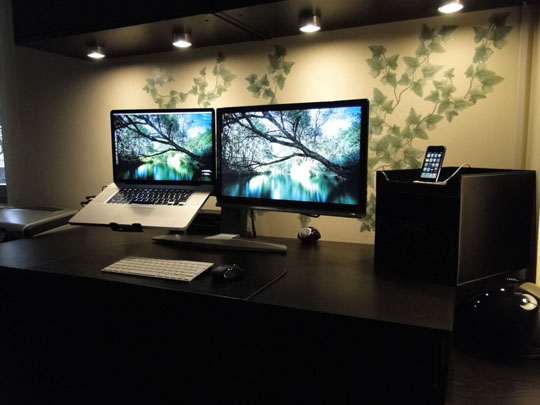 15.pc mac workstations pic on Design You Trust 15.pc mac workstations Showcase of Inspiring Mac/Pc Workstations with Brilliant Lighting