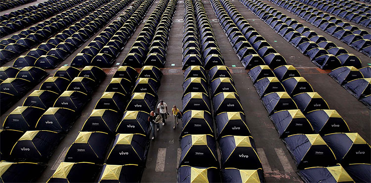 February 2012: Carnivals, Festivals, Celebrations and Protests Around the Globe 2118 February 2012: Carnivals, Festivals, Celebrations and Protests Around the Globe