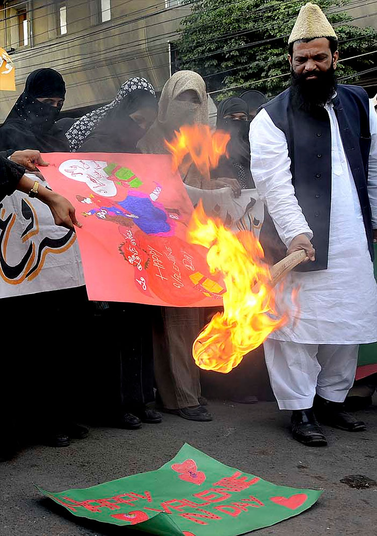 February 2012: Carnivals, Festivals, Celebrations and Protests Around the Globe 2121 February 2012: Carnivals, Festivals, Celebrations and Protests Around the Globe