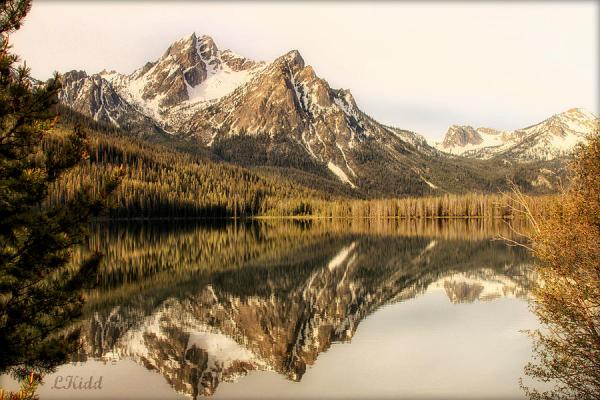 3stanleylake600 400 pic on Design You Trust 3stanleylake600 400 Landscape Photography by Lisa Kidd