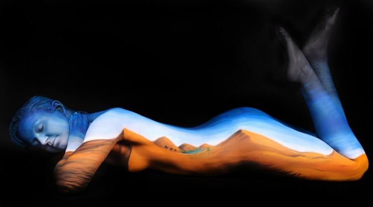 445475 750x416 pic on Design You Trust 445475 750x416 Gesine Marwedel Beautiful Body Painting