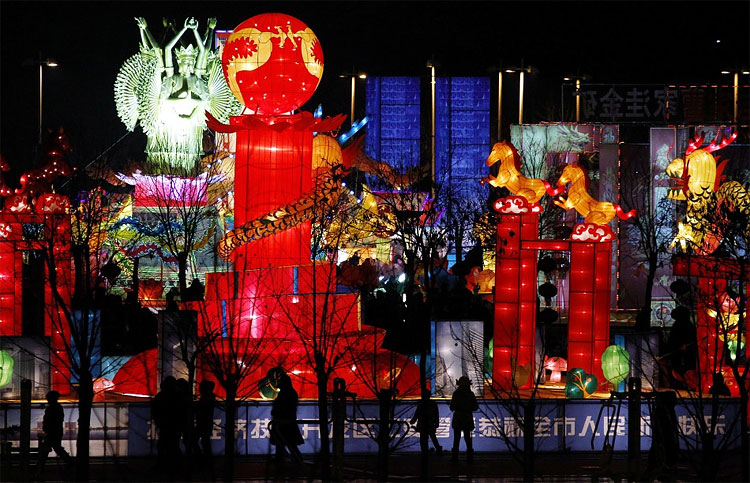 Chinese Lantern Festival 2012 Lights up the Sky 628 Chinese Lantern Festival 2012 Lights up the Sky