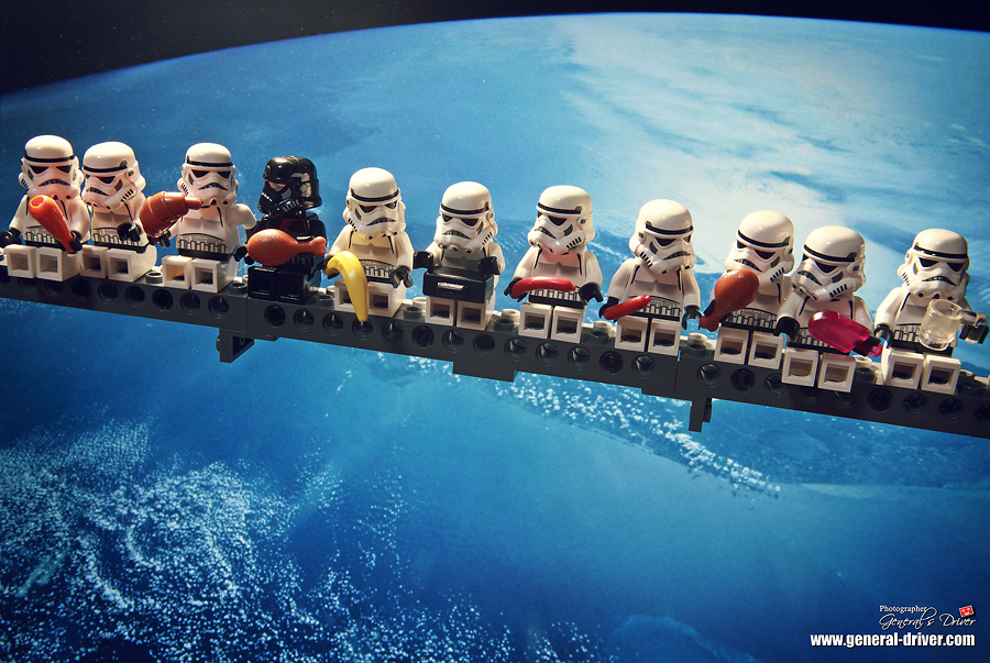 6305181068 b5641f49cf b The lunch time of construction trooper.