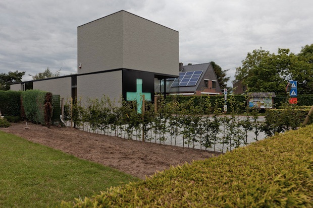 Apotheek Pharmacy in Belgium by CAAN Architects Apotheek Pharmacy in Belgium by CAAN Architects