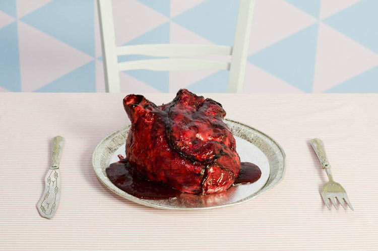 DYT lily vanilli heart cake 1 pic on Design You Trust DYT lily vanilli heart cake 1 The Lily Vanilli bloody cake!