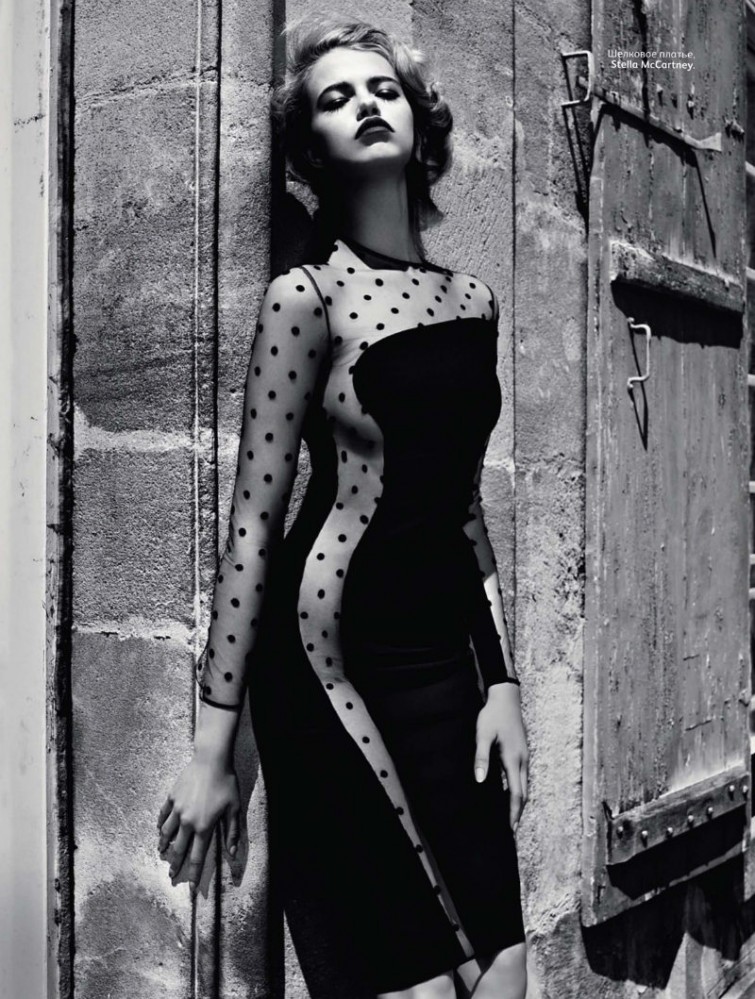 ShockBlast ShockBlast hailey clauson by miguel reveriego for vogue russia august 2011 05 755x999 165149 MIGUEL REVERIEGO 