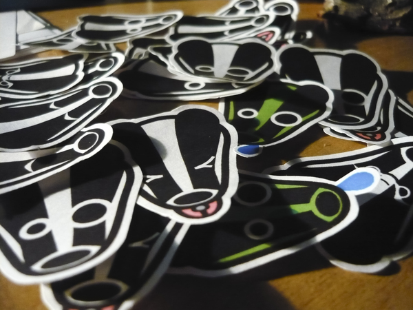 Fresh & Creative Examples of Sticker Design Inspiration ba4682d5bc7ed300d5780e9825bb26af Fresh & Creative Examples of Sticker Design Inspiration