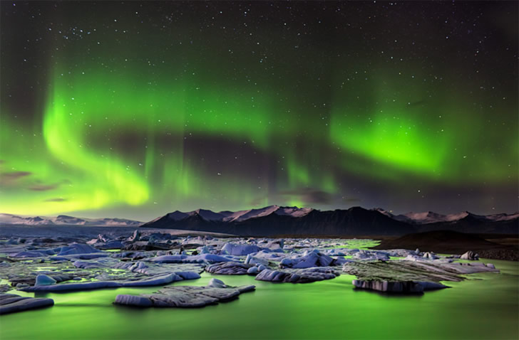 night aurora 02 pic on Design You Trust night aurora 02 Rainbow Aurora in Iceland