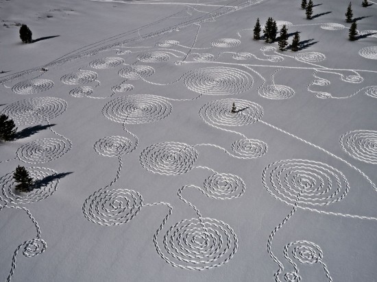 Snow Drawings snow01 550x412 Snow Drawings