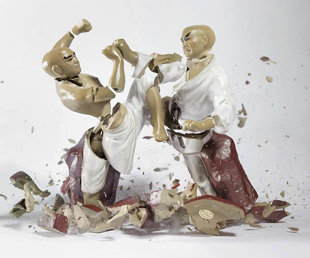 ufunk explosive porcelain 02 Amazing explosive porcelain figures by Martin Klimas