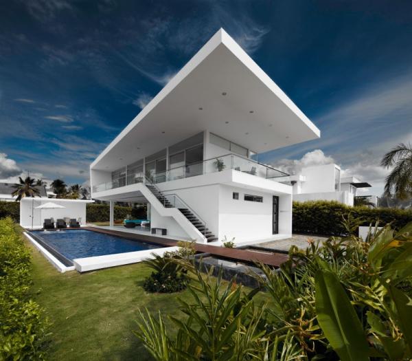 11600 525 GM1 House