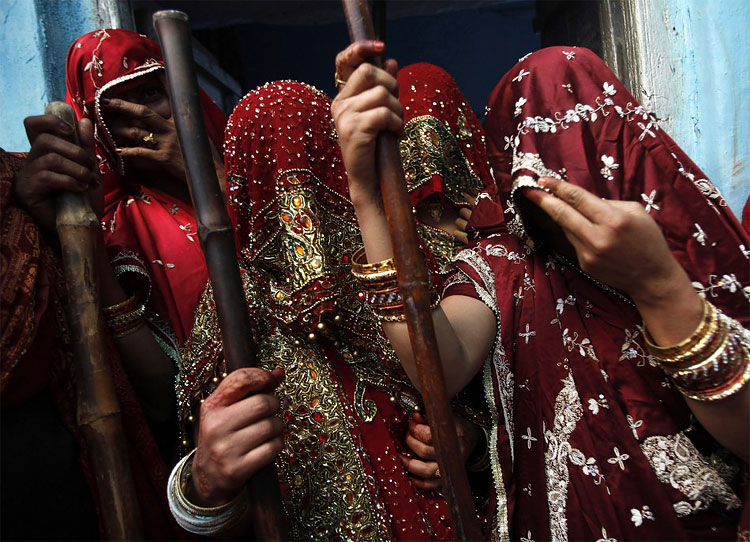 Lathmar Holi: It’s Playtime for Men and Women in an Indian Village 120 Lathmar Holi: It’s Playtime for Men and Women in an Indian Village
