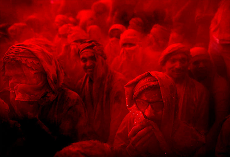 Lathmar Holi: It’s Playtime for Men and Women in an Indian Village 173 Lathmar Holi: It’s Playtime for Men and Women in an Indian Village