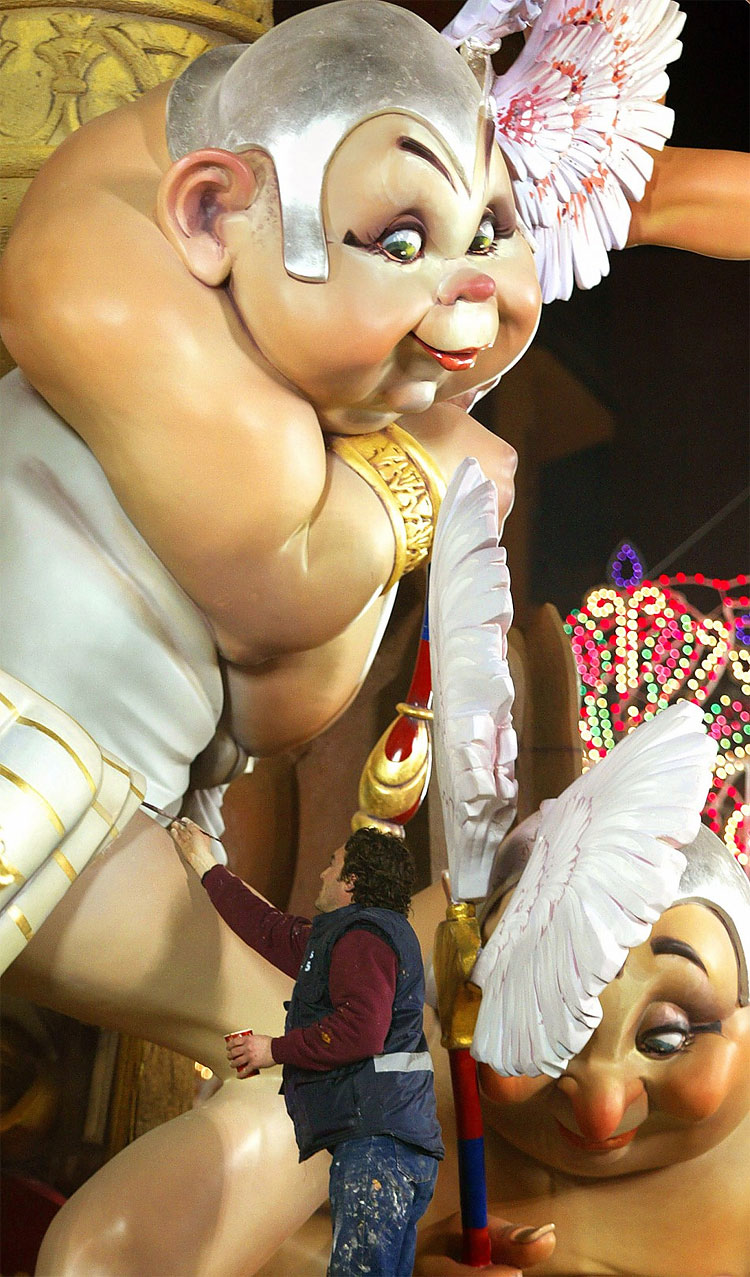 Las Fallas Fire Festival: Insanity, Fun and Pyrotechnics at the Iberian Peninsula 347 Las Fallas Fire Festival: Insanity, Fun and Pyrotechnics at the Iberian Peninsula