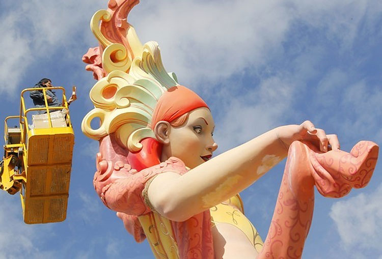 Las Fallas Fire Festival: Insanity, Fun and Pyrotechnics at the Iberian Peninsula 534 Las Fallas Fire Festival: Insanity, Fun and Pyrotechnics at the Iberian Peninsula