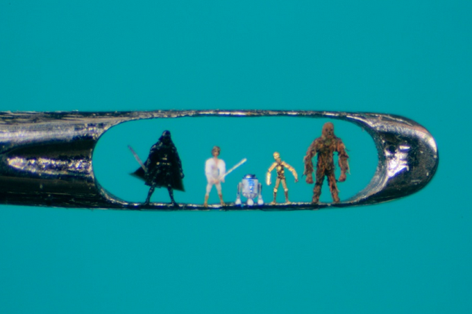 7dec9 WillardWigan2  Micro Art by Willard Wigan