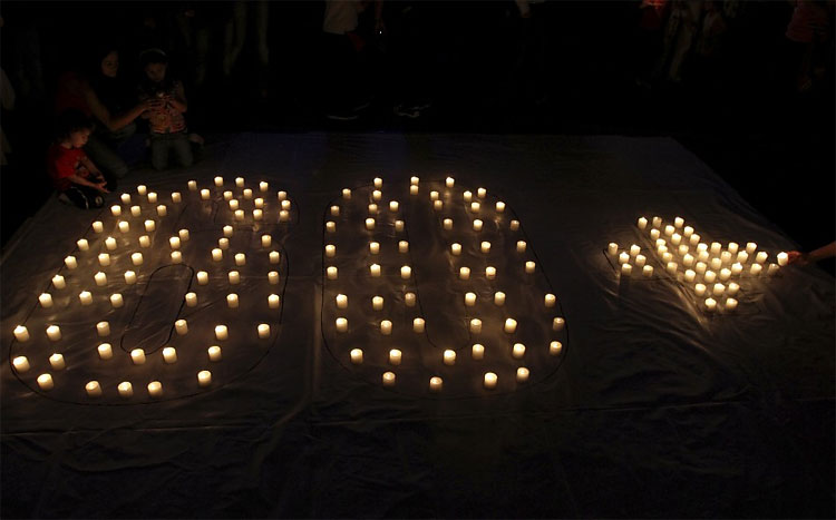 934 Celebrities Come Together for Observing 2012 Earth Hour