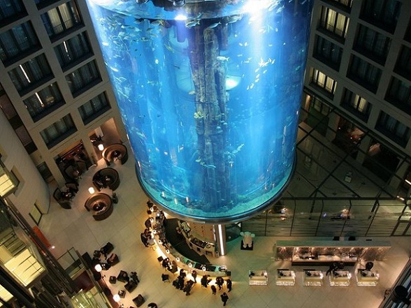 AquaDom Worlds Largest Cylindrical Aquarium Aquadom1 AquaDom Worlds Largest Cylindrical Aquarium