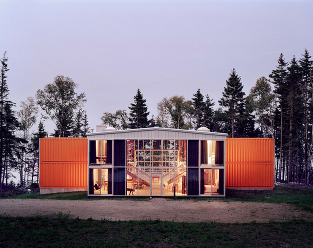 12 Container House by Adam Kalkin Image00001 12 Container House by Adam Kalkin