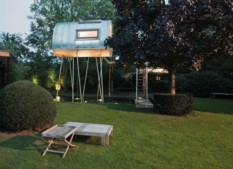 The King Of The Frogs Tree House by Baumraum King of Frogs The King Of The Frogs Tree House by Baumraum