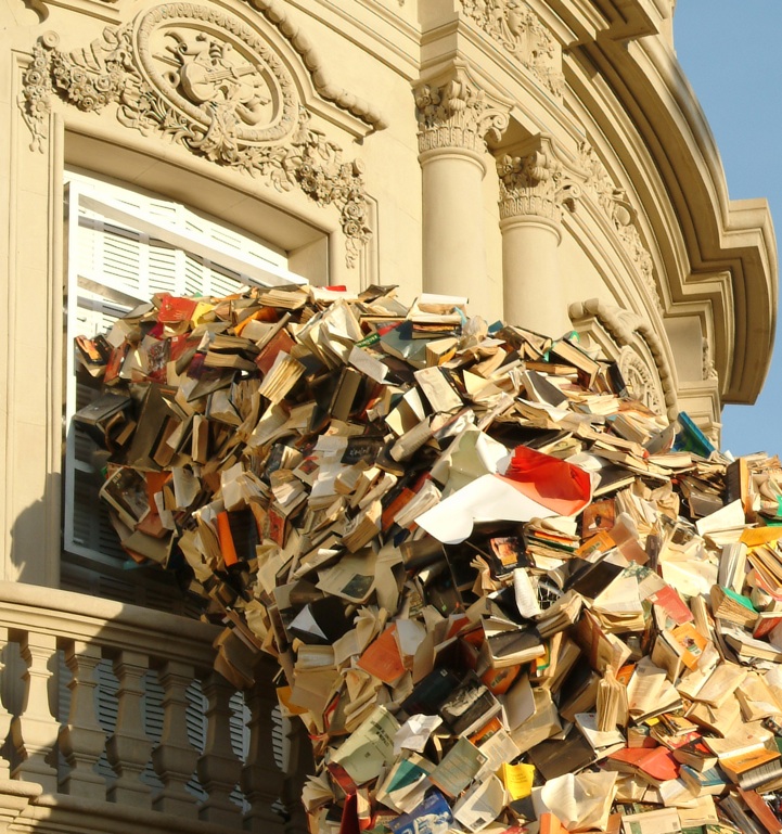 5,000 Books Pour Out of a Building in Spain 5,000 Books Pour Out of a Building in Spain