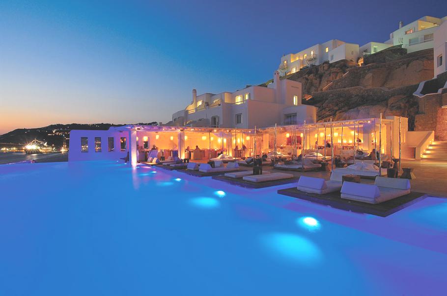 5 Star Boutique Hotel on Greece Cliff Sides boutique hotel 2 5 Star Boutique Hotel on Greece Cliff Sides