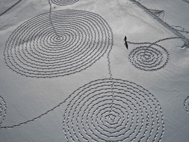 Snow Art Made With Snowshoes i1c91 Snow Art Made With Snowshoes