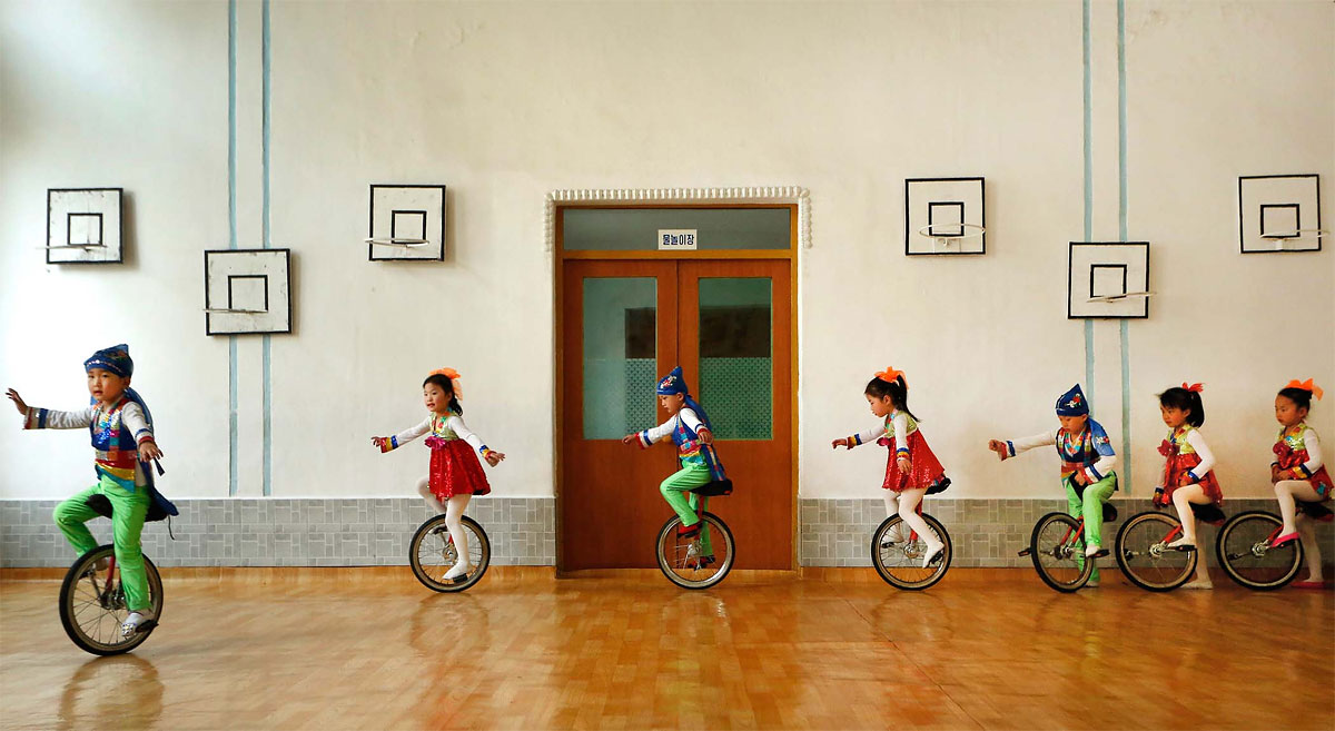 Photo of the Day: Cute Little Riders 1174 Photo of the Day: Cute Little Riders