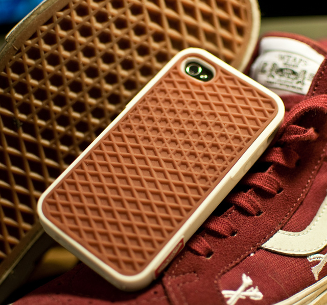 276805789 d59e9fe1a704 Vans Waffle iPhone 4 Case