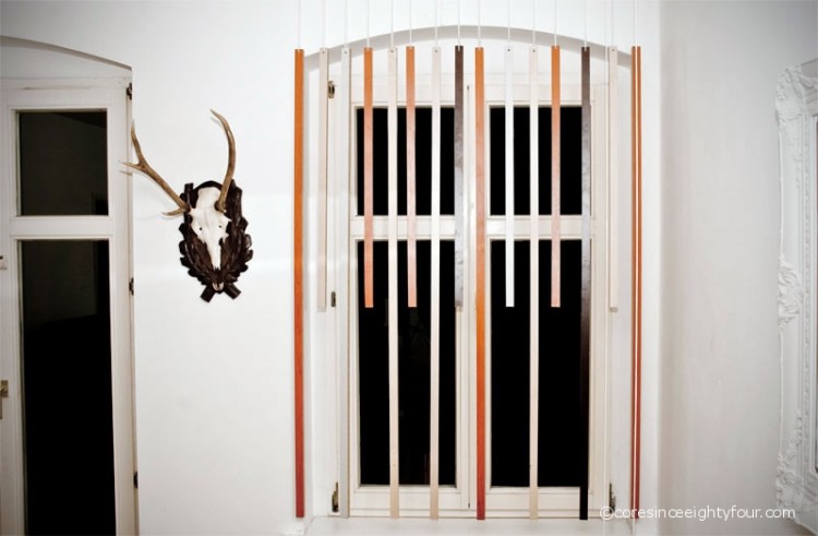 DIY wooden curtain 3 low1 750x491 DIY wooden curtain