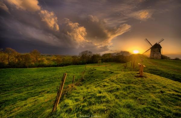 Friday Photography Inspiration #56 | Machoarts Photography Windmill against thunderstorm Friday Photography Inspiration #56 | Machoarts