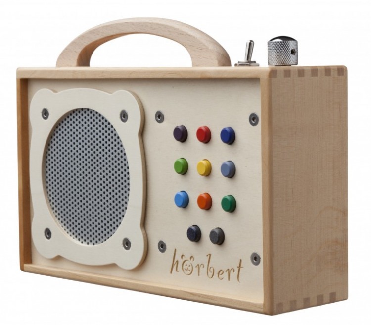 horbert 750x656 Hörbert Wooden MP3 Player for Kids