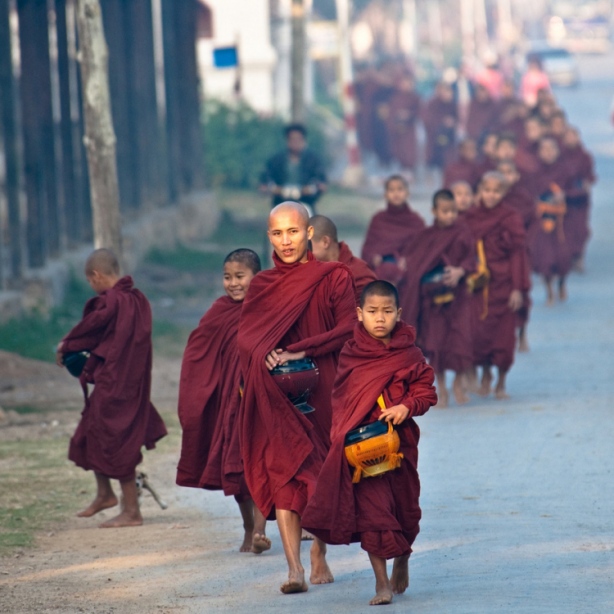 myanmar photography 03 pic on Design You Trust myanmar photography 03 Myanmar Photography by Sam Gellman