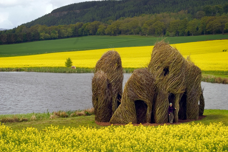 Sculptures by Patrick Dougherty pd31 Sculptures by Patrick Dougherty