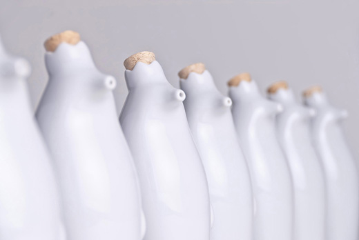 Pinguin tableware by Luiz Pellanda & Aleverson Ecker pinguin 02 Pinguin tableware by Luiz Pellanda & Aleverson Ecker