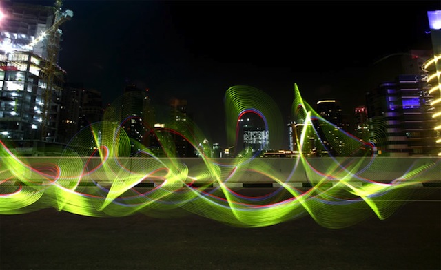 sola lightpaint graffiti 01 Lightpainting Graffiti by Sola – “Lightbombing”